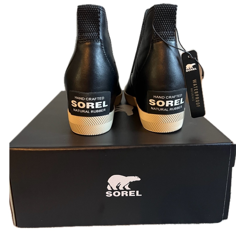 NEW w Tags! Sorel Black and White Slip-On Wedge